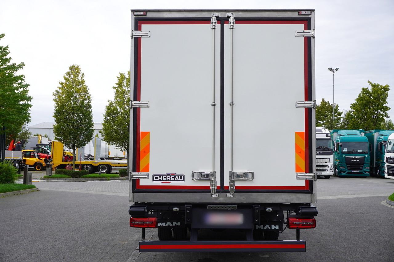 MAN TGL 12.190 / CHEREAU Refrigerator 18 PAL multitemperature / Thermoking T-1200R / 100,000 km - Lastebil med kjøl: bilde 5 MAN TGL 12.190 / CHEREAU Refrigerator 18 PAL multitemperature / Thermoking T-1200R / 100,000 km - Lastebil med kjøl: bilde 5