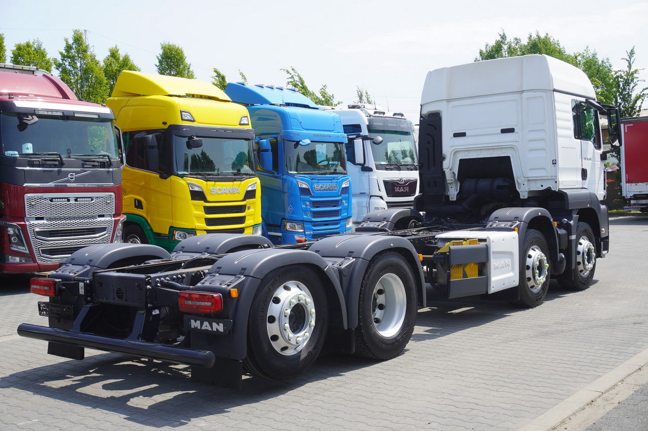 MAN TGS 35.420 8x2 / Chassis 6.4 m / 3 steered axles - Kranbil: bilde 5 MAN TGS 35.420 8x2 / Chassis 6.4 m / 3 steered axles - Kranbil: bilde 5