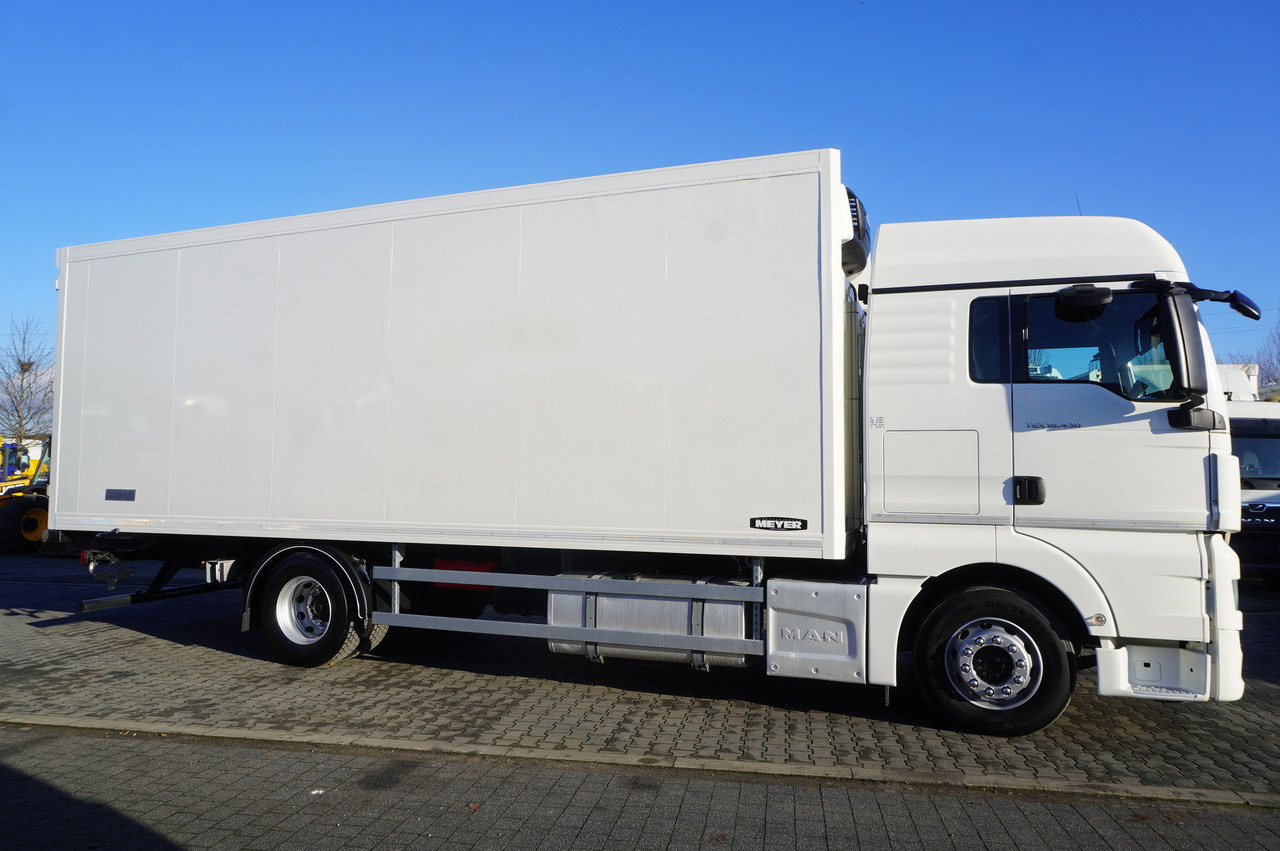 MAN TGX 18.430 E6 / Meyer 19 EPAL refrigerator / Sleeper cab - Lastebil med kjøl: bilde 2 MAN TGX 18.430 E6 / Meyer 19 EPAL refrigerator / Sleeper cab - Lastebil med kjøl: bilde 2
