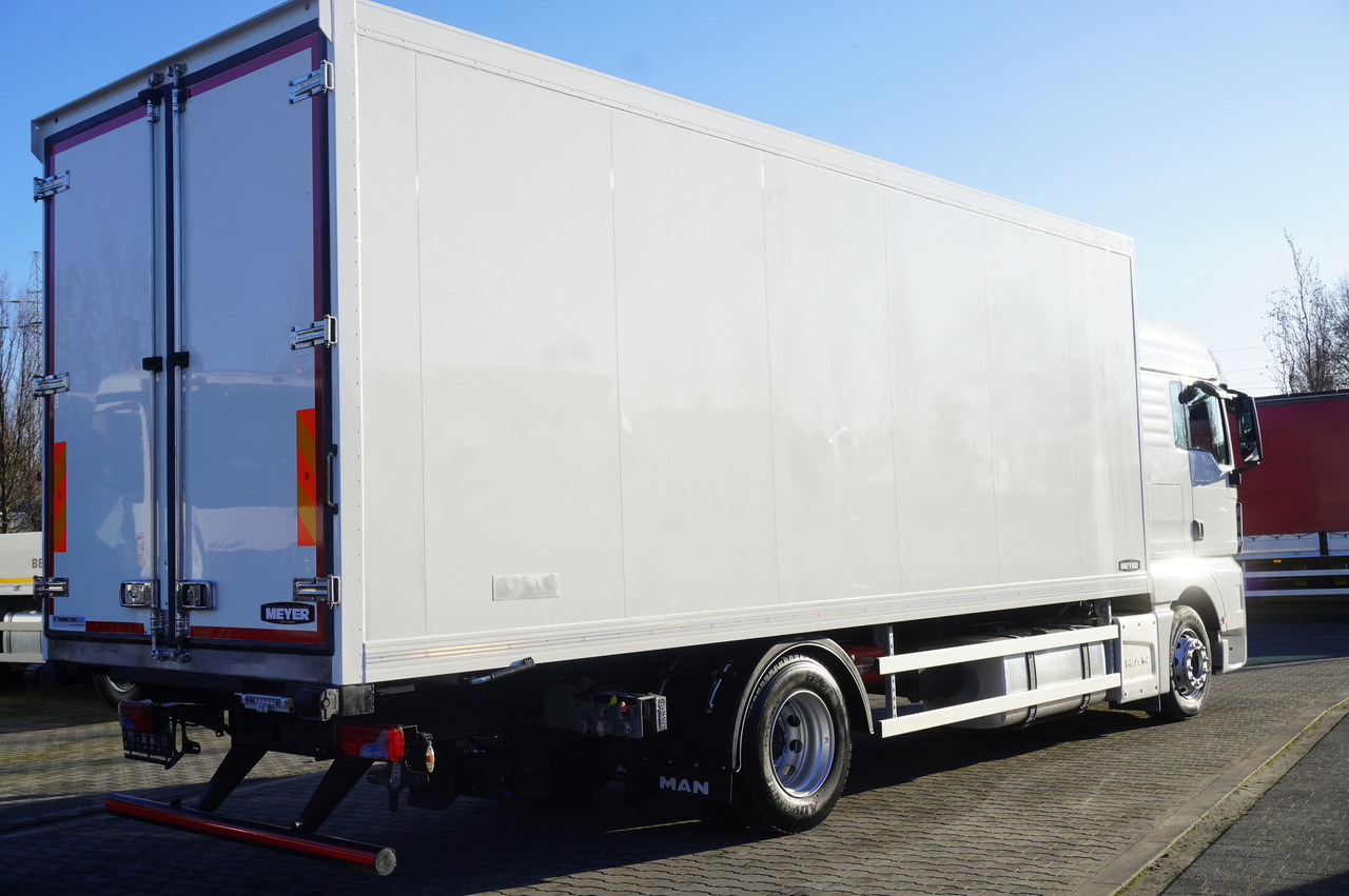 MAN TGX 18.430 E6 / Meyer 19 EPAL refrigerator / Sleeper cab - Lastebil med kjøl: bilde 3 MAN TGX 18.430 E6 / Meyer 19 EPAL refrigerator / Sleeper cab - Lastebil med kjøl: bilde 3