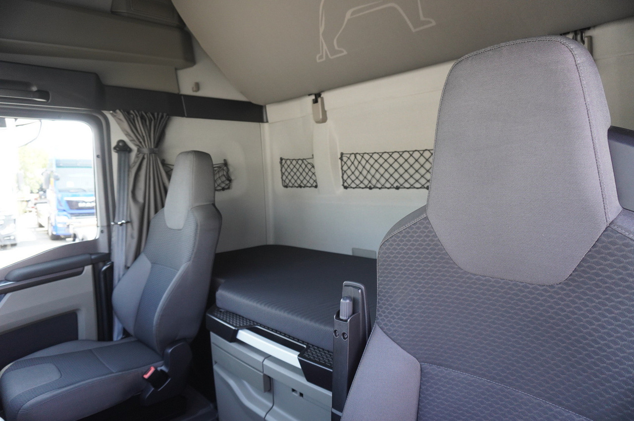 Lastebil med kjøl MAN TGX 26.470 / 2022 / Krone Refrigerator 40 EPAL Multitemp Dopplestock / Carrier Supra 950 MT: bilde 23