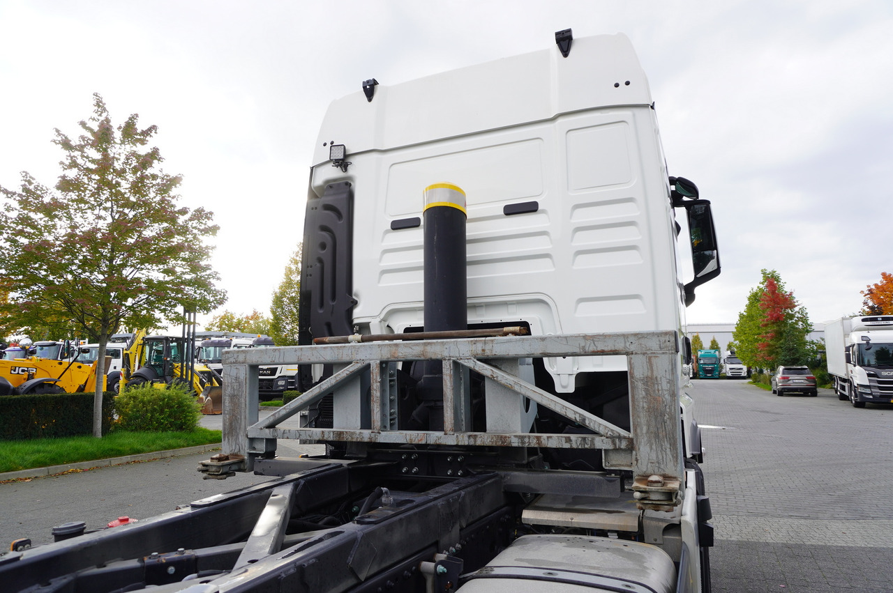 MAN TGX 26.470 6x2 COINTAINERKIPPER HYVA HIRMSCHLING / 200 tho. km! - Tippbil: bilde 5 MAN TGX 26.470 6x2 COINTAINERKIPPER HYVA HIRMSCHLING / 200 tho. km! - Tippbil: bilde 5