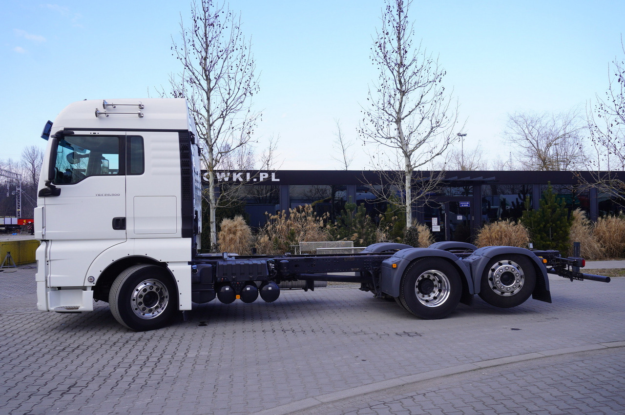 MAN TGX 26,500 / 500 HP / steering 3rd axle / 20 t cap. / Chassis 6.5 m - Chassis lastebil: bilde 4 MAN TGX 26,500 / 500 HP / steering 3rd axle / 20 t cap. / Chassis 6.5 m - Chassis lastebil: bilde 4