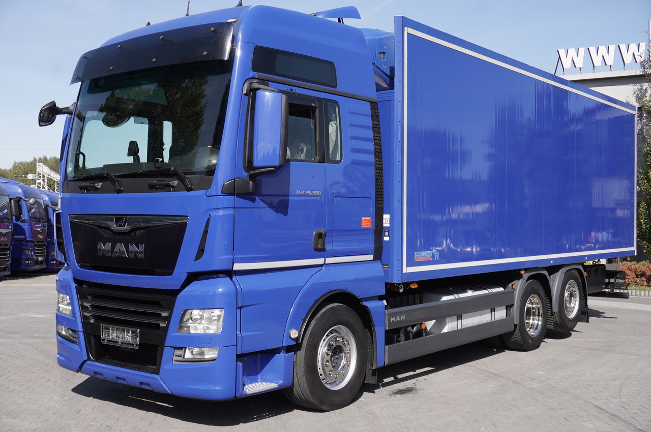 MAN TGX 26.500 E6 XXL / Schmitz 19 pallets / Thermoking / steering axle - Lastebil med kjøl: bilde 1 MAN TGX 26.500 E6 XXL / Schmitz 19 pallets / Thermoking / steering axle - Lastebil med kjøl: bilde 1