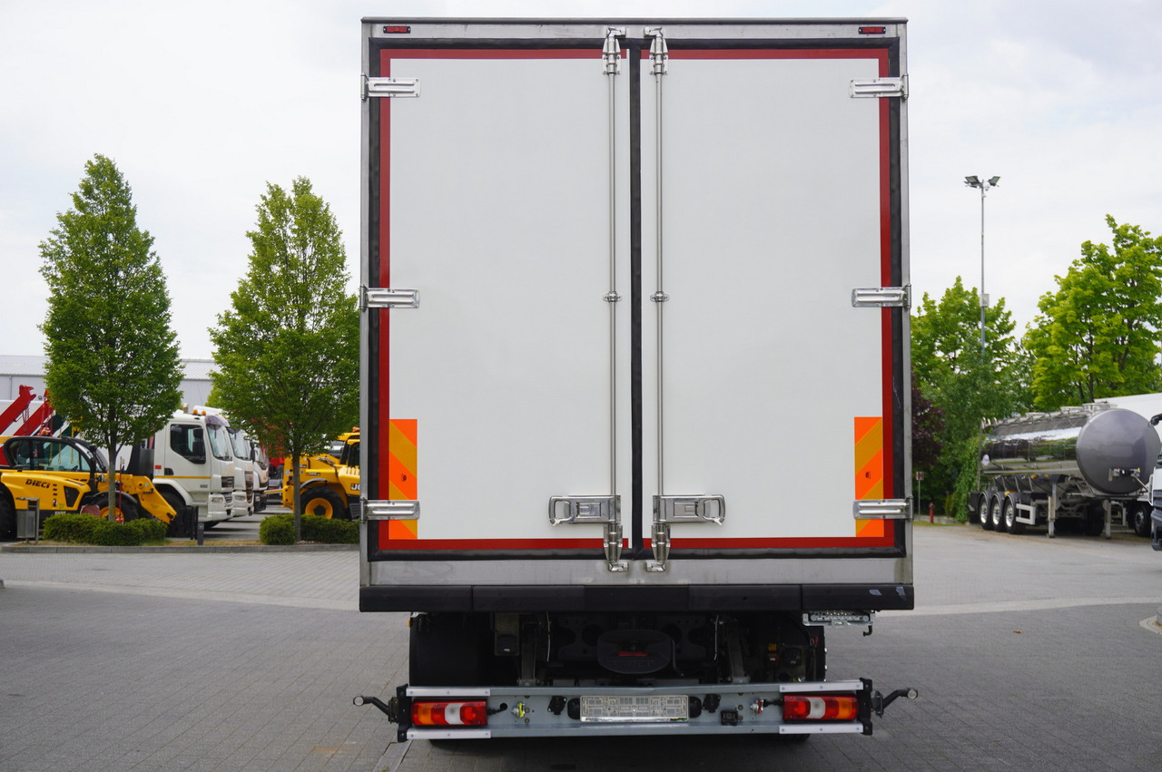 MERCEDES-BENZ 2543 / NEW Lamberet refrigerator/ 160 tho. km / steered 3rd axle - Lastebil med kjøl: bilde 5 MERCEDES-BENZ 2543 / NEW Lamberet refrigerator/ 160 tho. km / steered 3rd axle - Lastebil med kjøl: bilde 5