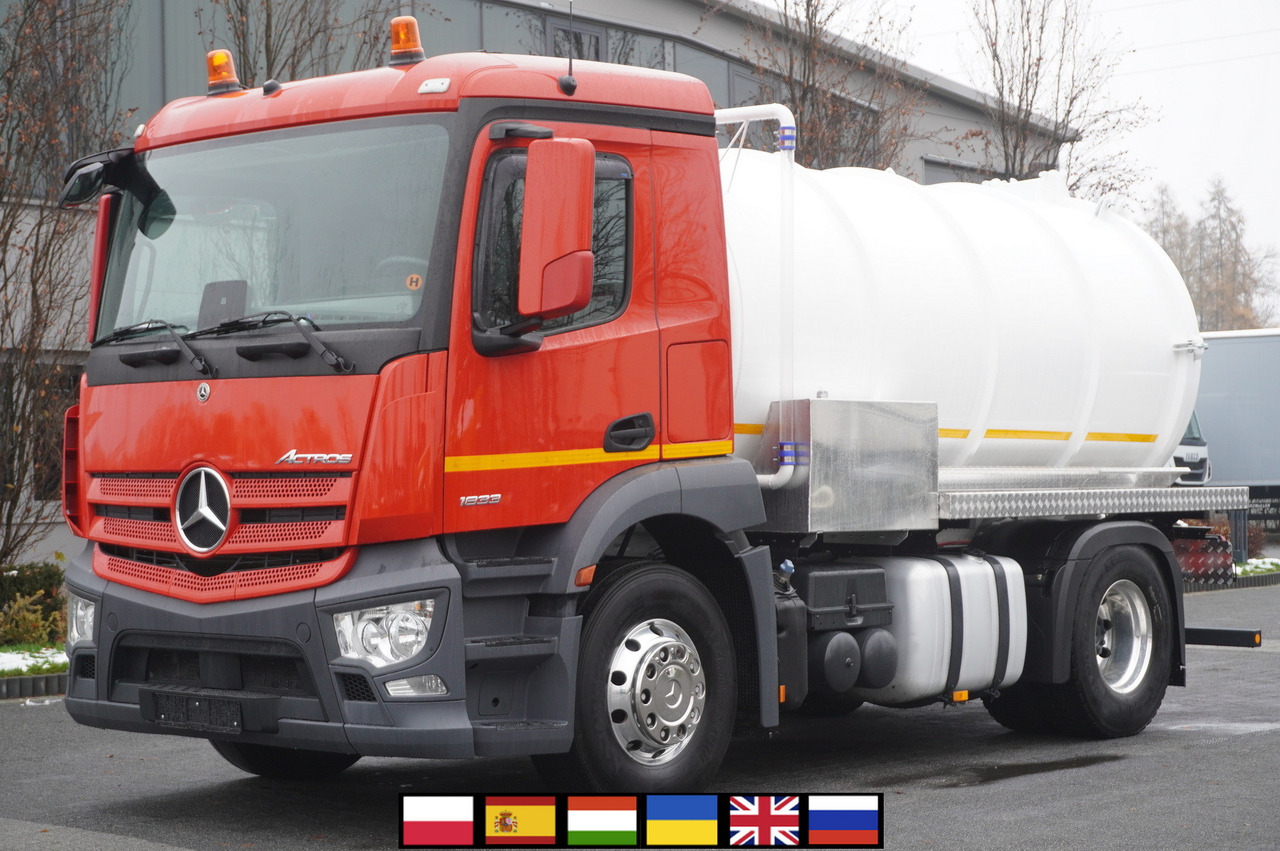 MERCEDES-BENZ Actros 1833 / 260 tho. km / NEW septic tank 11000 l - Tankbil: bilde 1 MERCEDES-BENZ Actros 1833 / 260 tho. km / NEW septic tank 11000 l - Tankbil: bilde 1