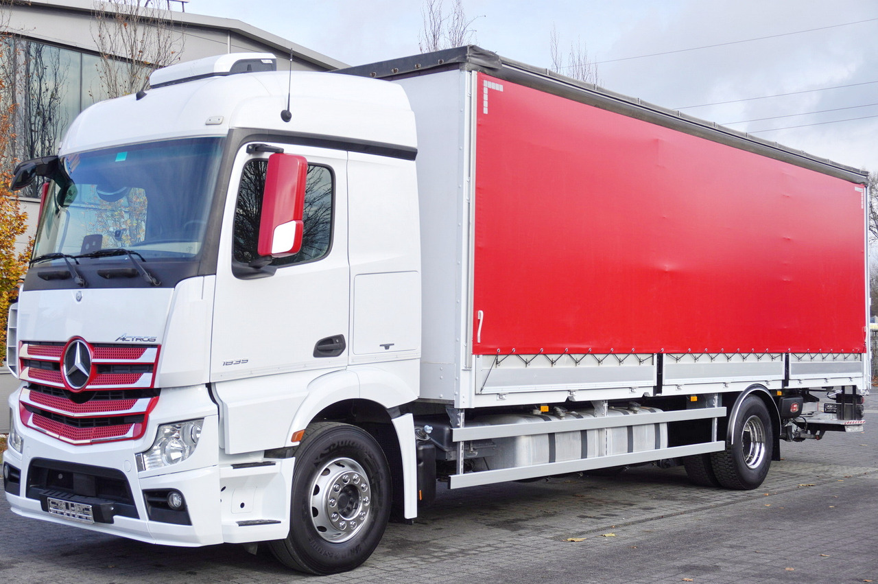 MERCEDES-BENZ Actros 1835 E6 4×2 / Curtainsider 21 pallets / tail lift 1.5t - Kapellbil: bilde 1 MERCEDES-BENZ Actros 1835 E6 4×2 / Curtainsider 21 pallets / tail lift 1.5t - Kapellbil: bilde 1