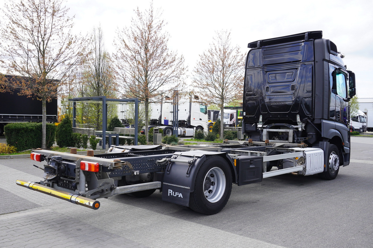 MERCEDES-BENZ Actros 1840 E6 4x2 / Lounge chair BDF - Chassis lastebil: bilde 4 MERCEDES-BENZ Actros 1840 E6 4x2 / Lounge chair BDF - Chassis lastebil: bilde 4