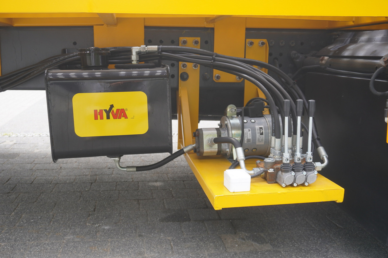 Leie MERCEDES-BENZ Actros 2542 / NEW tow truck / steered 3rd axle MERCEDES-BENZ Actros 2542 / NEW tow truck / steered 3rd axle: bilde 15 Leie MERCEDES-BENZ Actros 2542 / NEW tow truck / steered 3rd axle MERCEDES-BENZ Actros 2542 / NEW tow truck / steered 3rd axle: bilde 15