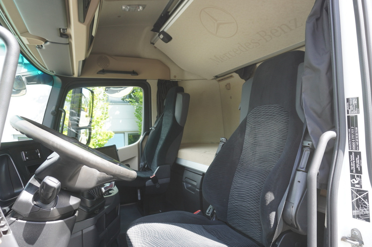 Leie MERCEDES-BENZ Actros 2542 / NEW tow truck / steered 3rd axle MERCEDES-BENZ Actros 2542 / NEW tow truck / steered 3rd axle: bilde 19 Leie MERCEDES-BENZ Actros 2542 / NEW tow truck / steered 3rd axle MERCEDES-BENZ Actros 2542 / NEW tow truck / steered 3rd axle: bilde 19