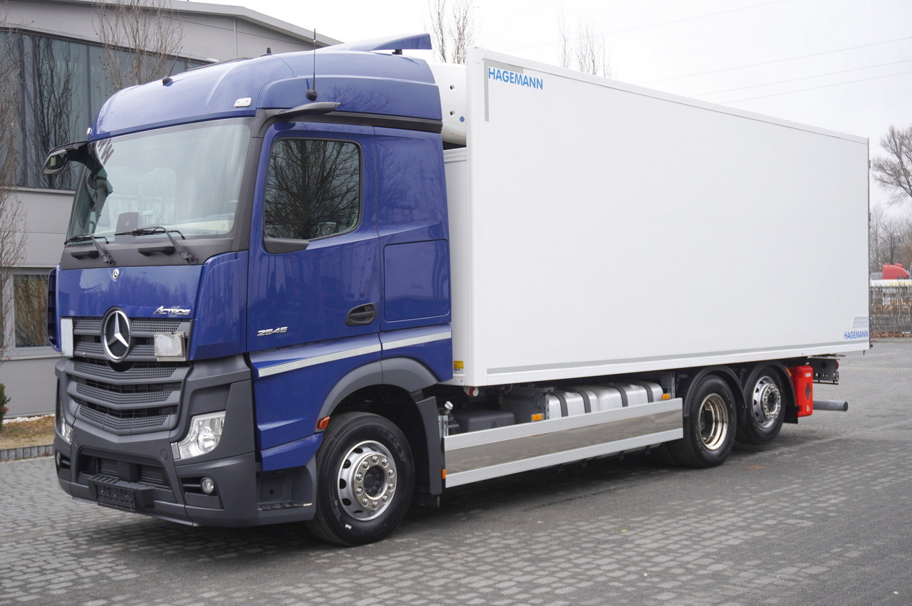 MERCEDES-BENZ Actros 2545 / 2021 / Hagemann refrigerator Multitemperature - Lastebil med kjøl: bilde 1 MERCEDES-BENZ Actros 2545 / 2021 / Hagemann refrigerator Multitemperature - Lastebil med kjøl: bilde 1