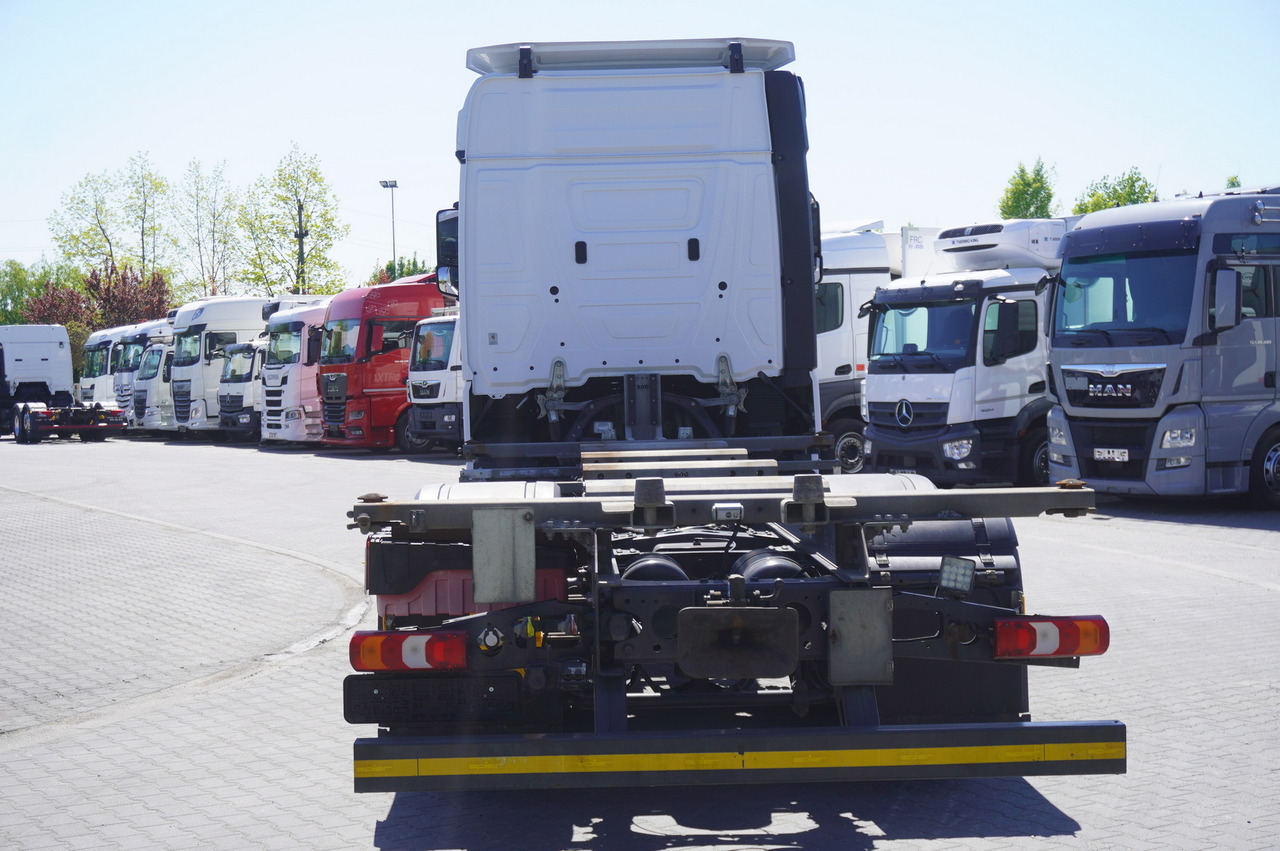 MERCEDES-BENZ Actros 2545 6×2 MP5 / Full ADR / BDF - Container-transport/ Vekselflak lastebil: bilde 4 MERCEDES-BENZ Actros 2545 6×2 MP5 / Full ADR / BDF - Container-transport/ Vekselflak lastebil: bilde 4