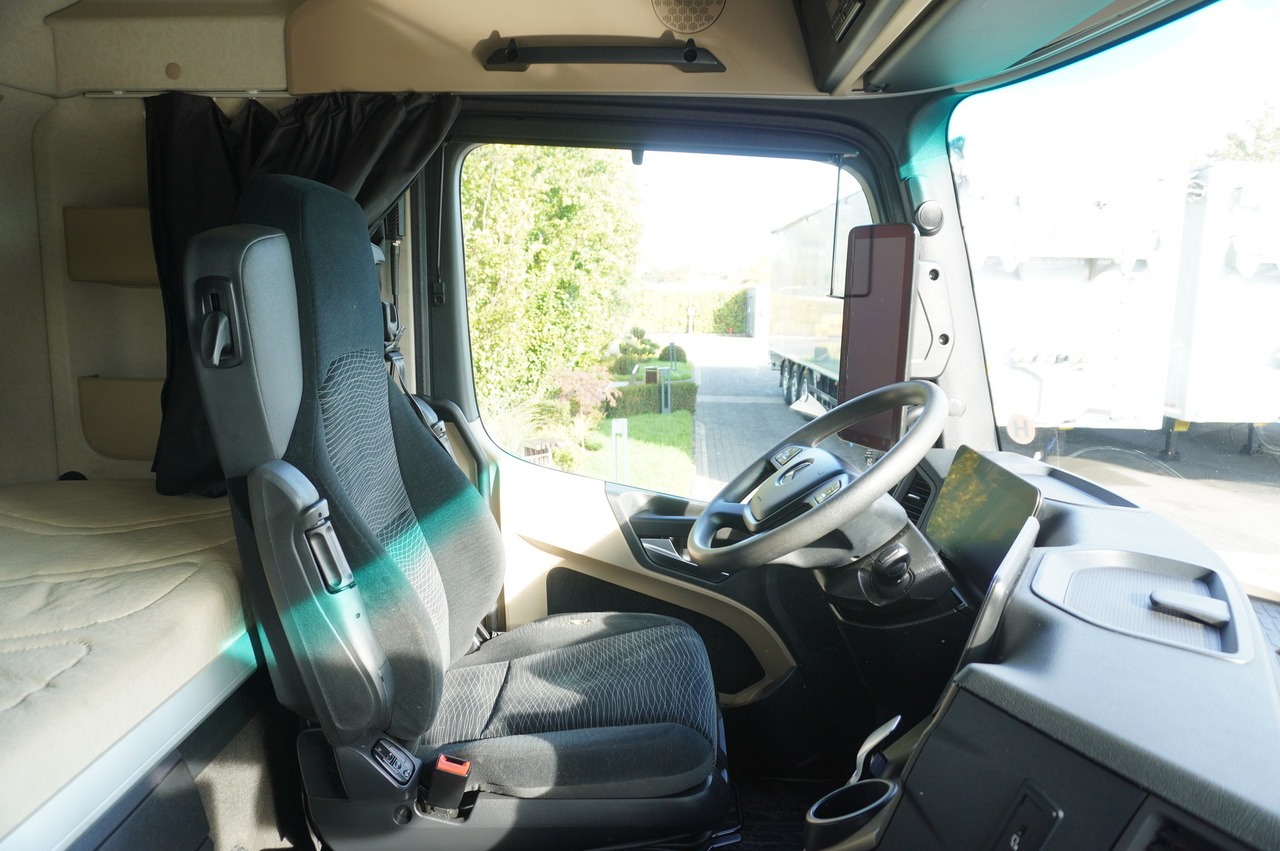 Leie MERCEDES-BENZ Actros 2545 MP5 / KRONE 18 EPAL box body / ADR AT MERCEDES-BENZ Actros 2545 MP5 / KRONE 18 EPAL box body / ADR AT: bilde 16 Leie MERCEDES-BENZ Actros 2545 MP5 / KRONE 18 EPAL box body / ADR AT MERCEDES-BENZ Actros 2545 MP5 / KRONE 18 EPAL box body / ADR AT: bilde 16