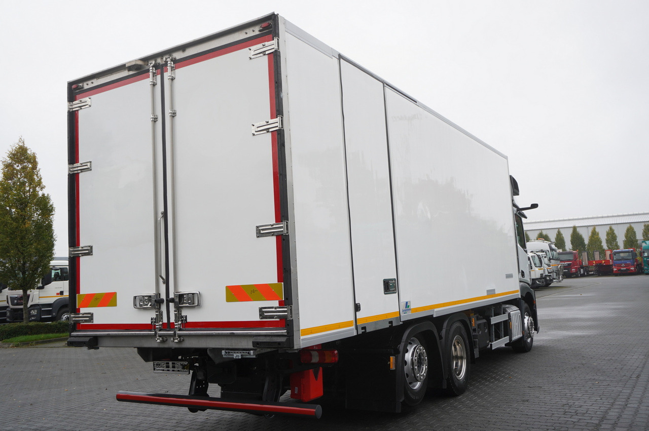 MERCEDES-BENZ Actros 2545 MP5 / Lecapitaine 18 EPAL refrigerator / Bitemperature / Carrier Supra 850 MT / ADR AT - Lastebil med kjøl: bilde 5 MERCEDES-BENZ Actros 2545 MP5 / Lecapitaine 18 EPAL refrigerator / Bitemperature / Carrier Supra 850 MT / ADR AT - Lastebil med kjøl: bilde 5