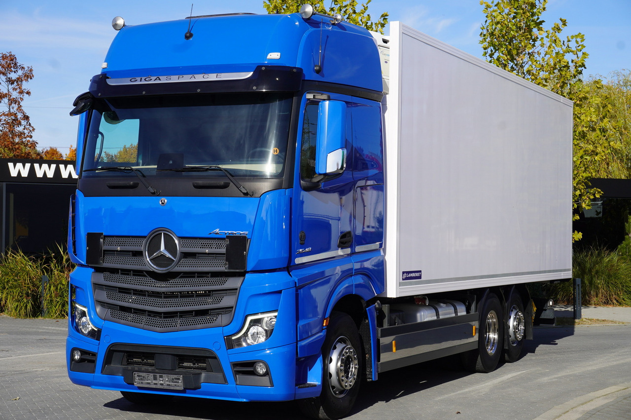 MERCEDES-BENZ Actros 2548 E6 / GIGA / Cab Lounge chair / Lamberet Refrigerator / Carrier Supra 950 - Lastebil med kjøl: bilde 1 MERCEDES-BENZ Actros 2548 E6 / GIGA / Cab Lounge chair / Lamberet Refrigerator / Carrier Supra 950 - Lastebil med kjøl: bilde 1