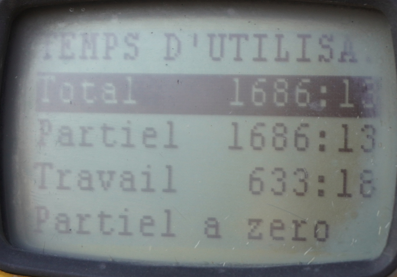 MERCEDES-BENZ Antos 2540 / Flatbed 15 EPAL / Fassi F165 / 6.1 t / 8 m reach / remote control / rotator / 630 MTH / steered axle - Planbil, Kranbil: bilde 4 MERCEDES-BENZ Antos 2540 / Flatbed 15 EPAL / Fassi F165 / 6.1 t / 8 m reach / remote control / rotator / 630 MTH / steered axle - Planbil, Kranbil: bilde 4