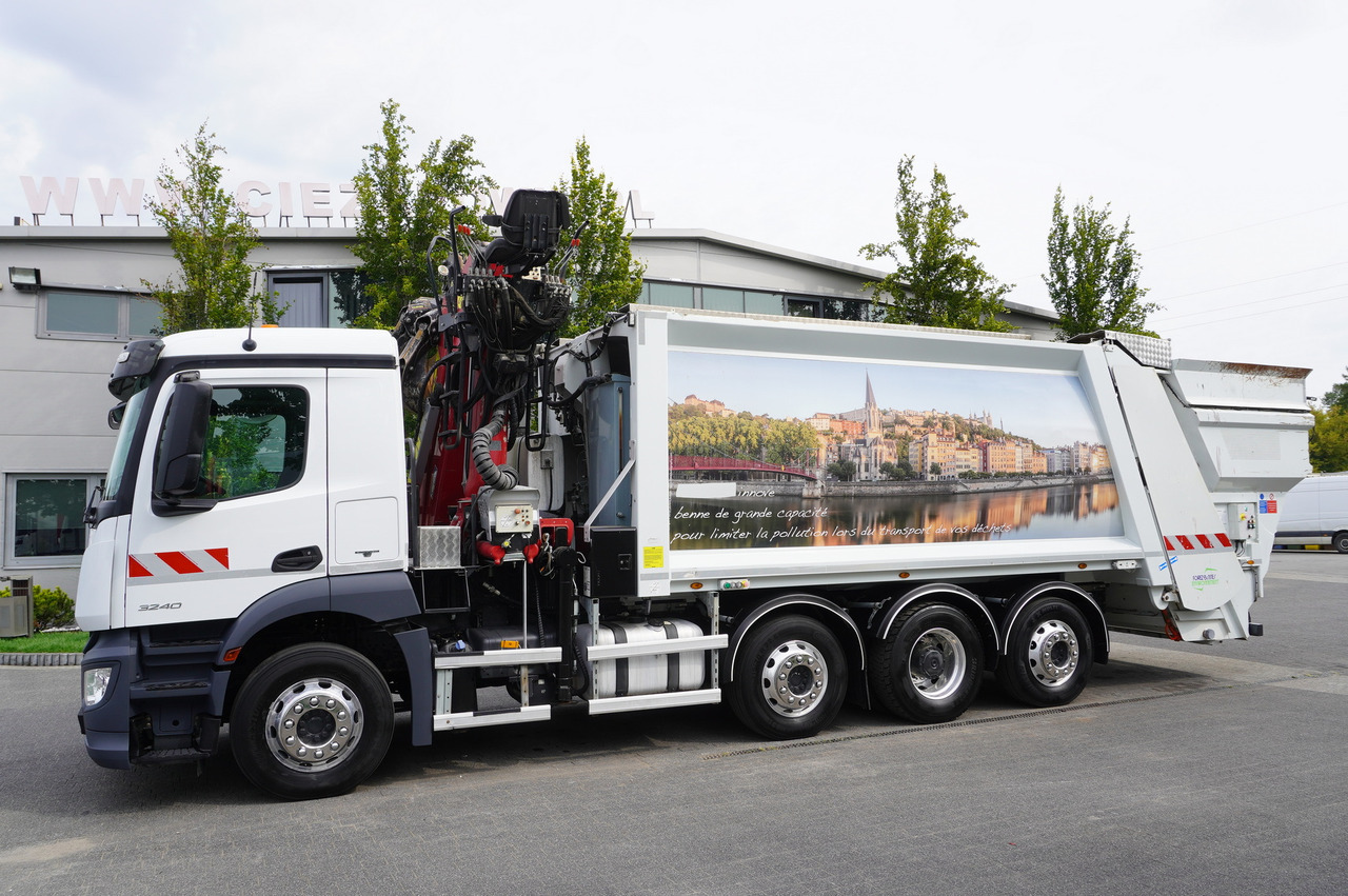 MERCEDES-BENZ Antos 3240 8x2 / Tajfun 5T crane / Farid Industries garbage truck/ 3 steered axles - Kranbil: bilde 4 MERCEDES-BENZ Antos 3240 8x2 / Tajfun 5T crane / Farid Industries garbage truck/ 3 steered axles - Kranbil: bilde 4