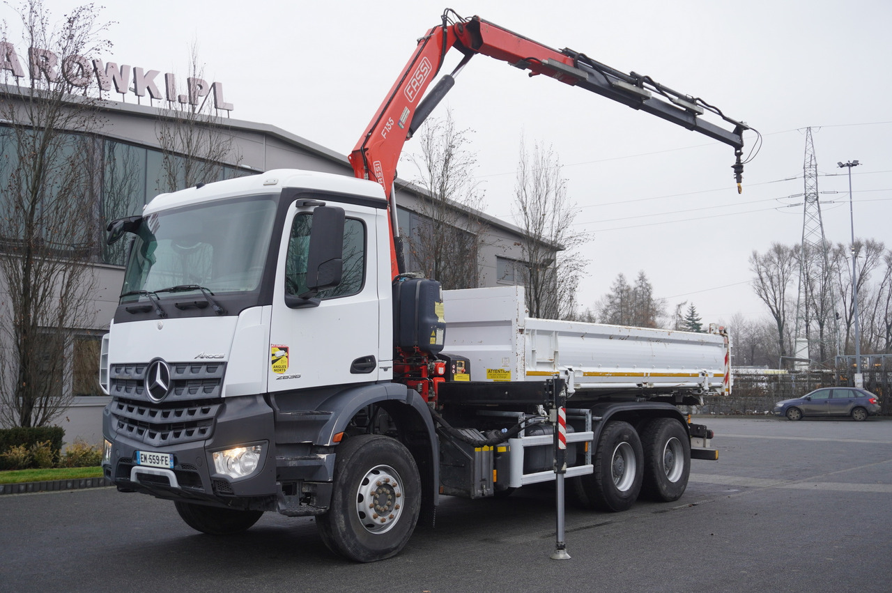 Kranbil MERCEDES-BENZ Arocs 2636 6x4 / 2-way tipper / Fassi F135A.0.23 / remote control / Rotator: bilde 7