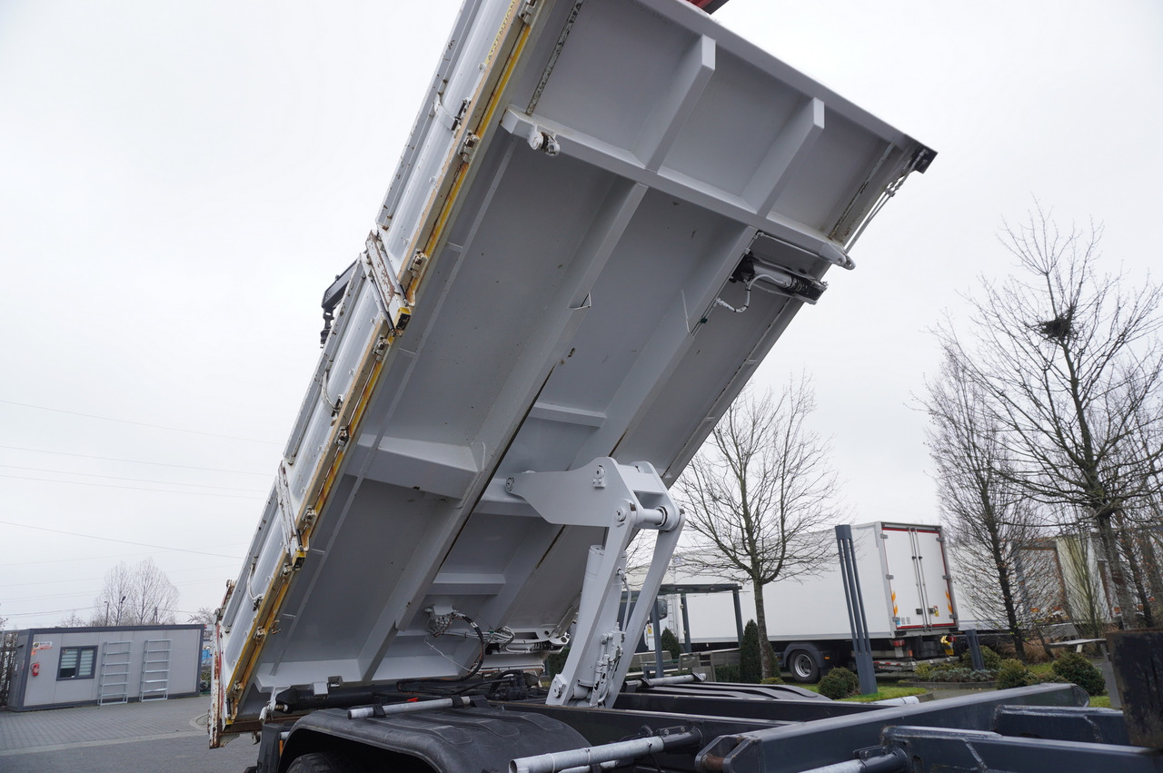 Kranbil MERCEDES-BENZ Arocs 2636 6x4 / 2-way tipper / Fassi F135A.0.23 / remote control / Rotator: bilde 17