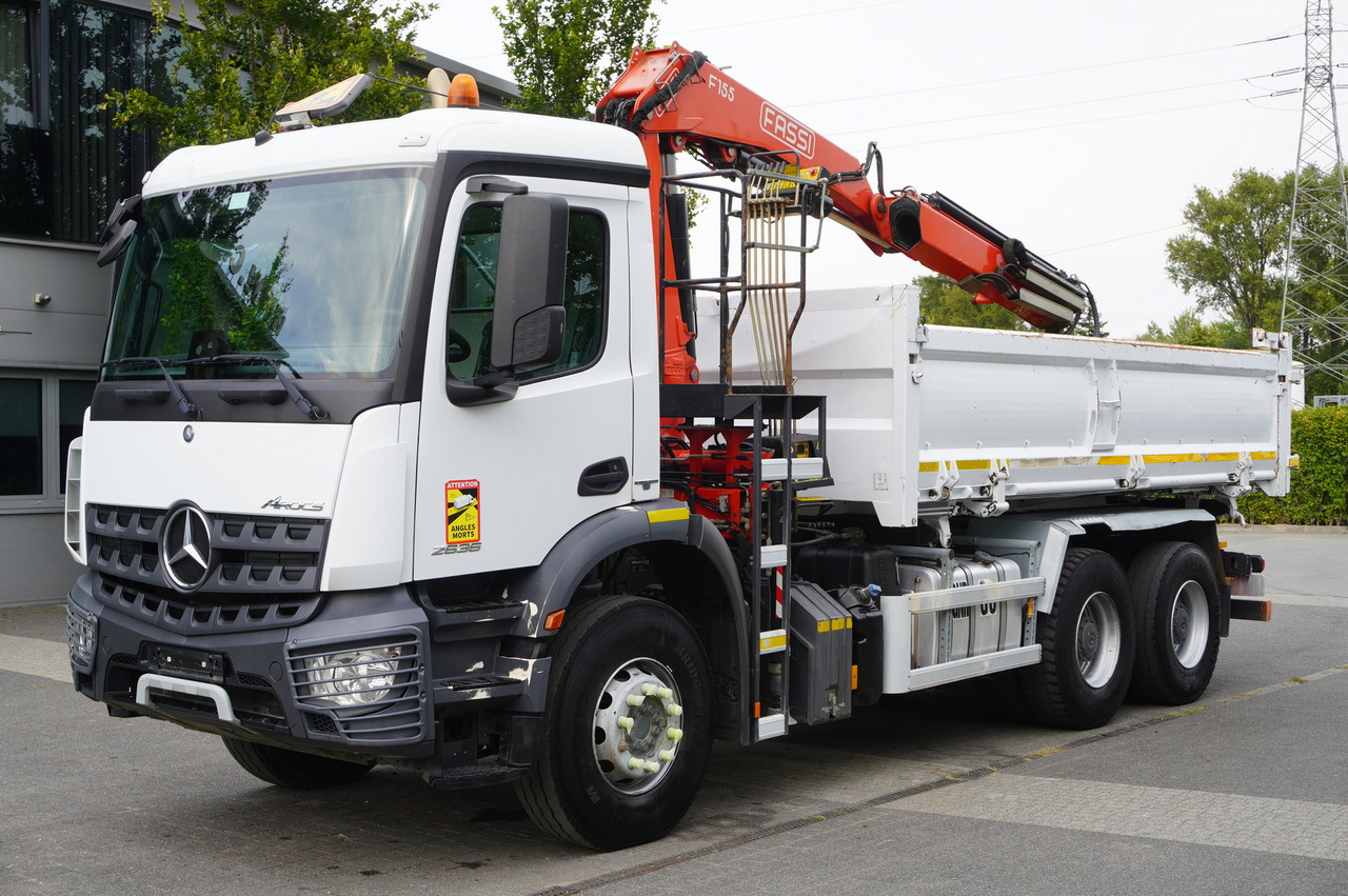 MERCEDES-BENZ Arocs 2636 / 6x4 / HDS Fassi / 3-Way Tipper / Bortmatic - Tippbil, Kranbil: bilde 4 MERCEDES-BENZ Arocs 2636 / 6x4 / HDS Fassi / 3-Way Tipper / Bortmatic - Tippbil, Kranbil: bilde 4