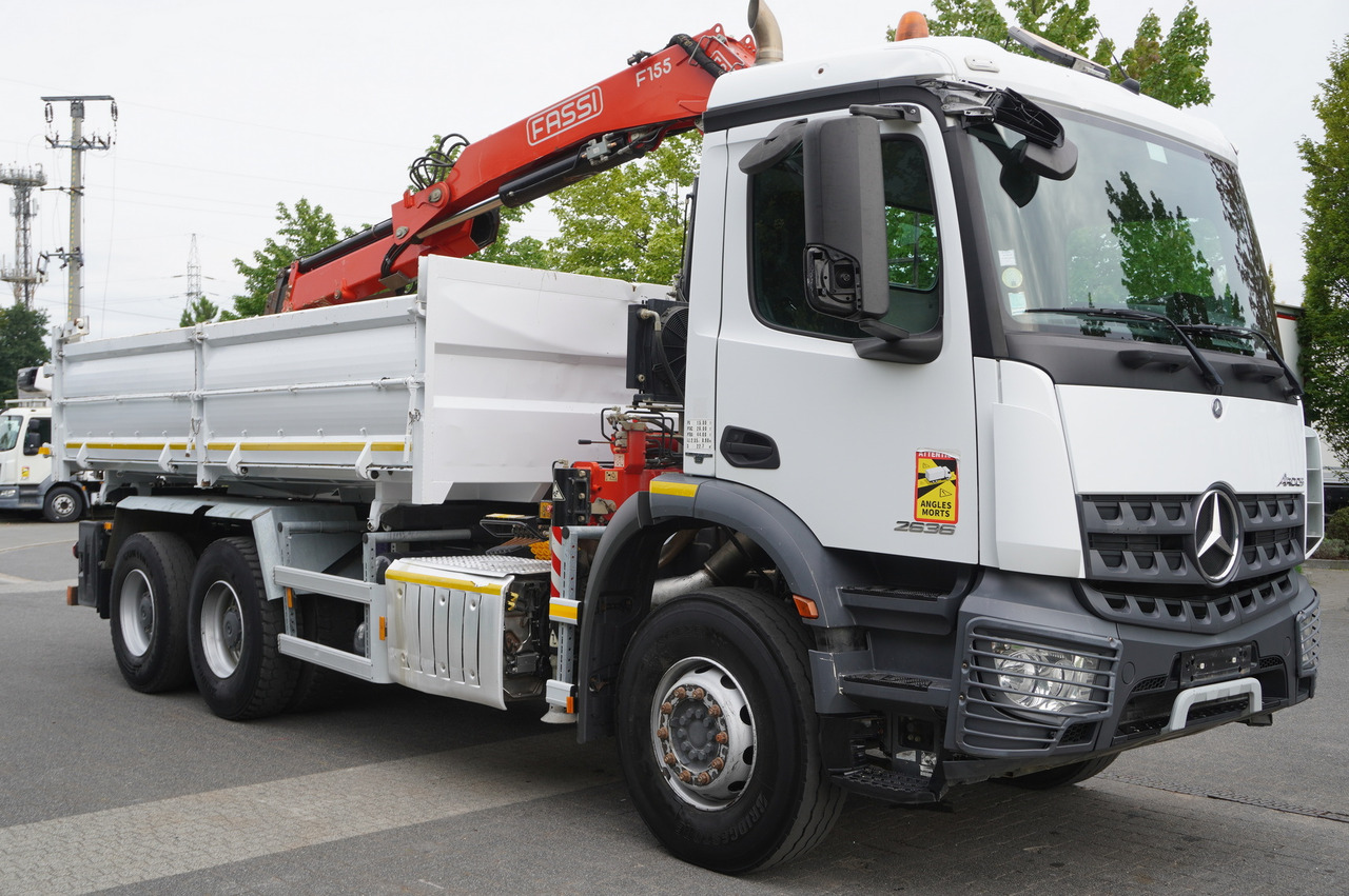 Kranbil MERCEDES-BENZ Arocs 2636 / 6x4 / HDS Fassi / 3-Way Tipper / Bortmatic: bilde 18