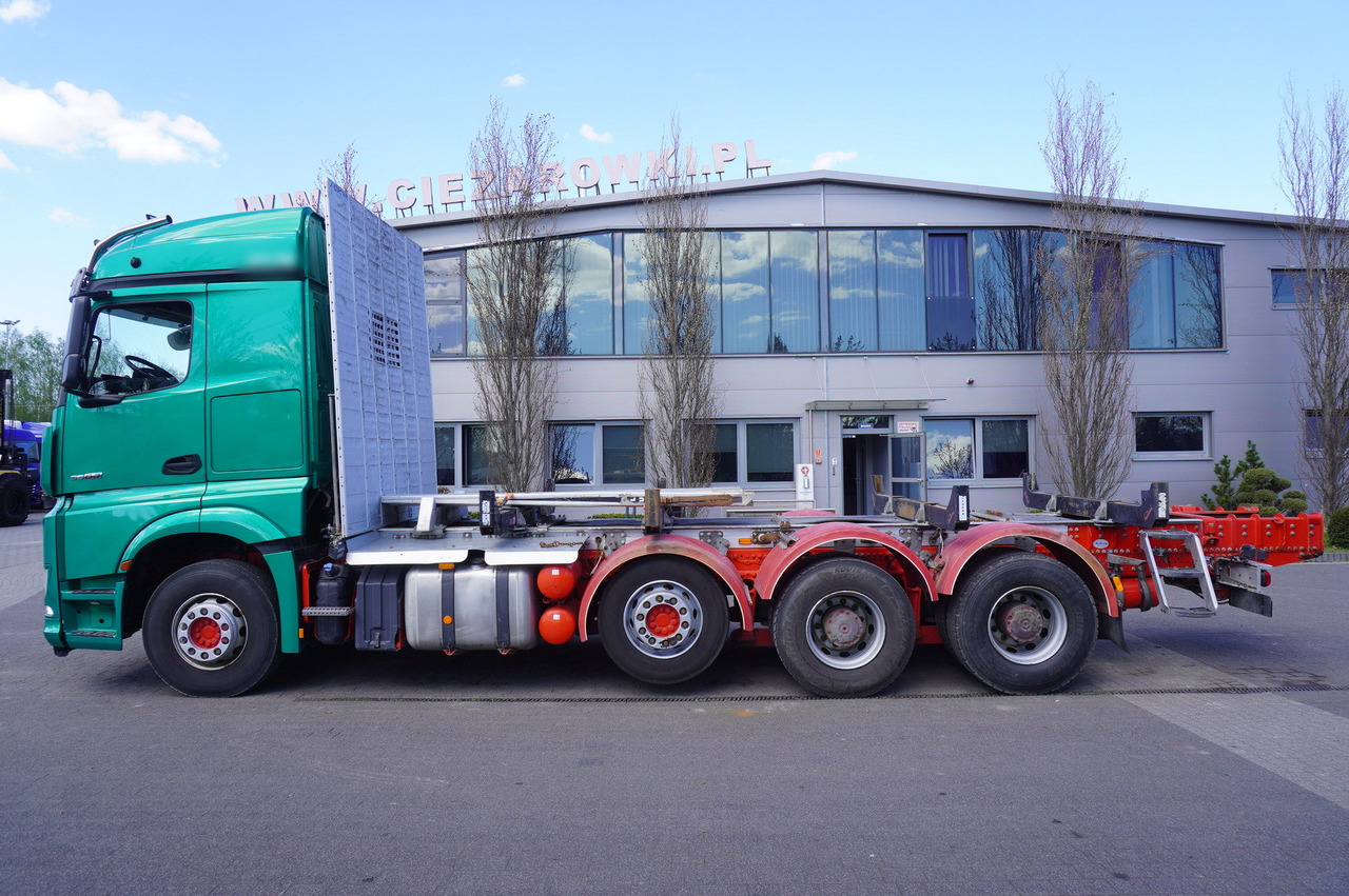 Mercedes-Benz Arocs 3563 8 × 4 / 630 HP / steered axle / Logging superstructure - Kranbil: bilde 4 Mercedes-Benz Arocs 3563 8 × 4 / 630 HP / steered axle / Logging superstructure - Kranbil: bilde 4