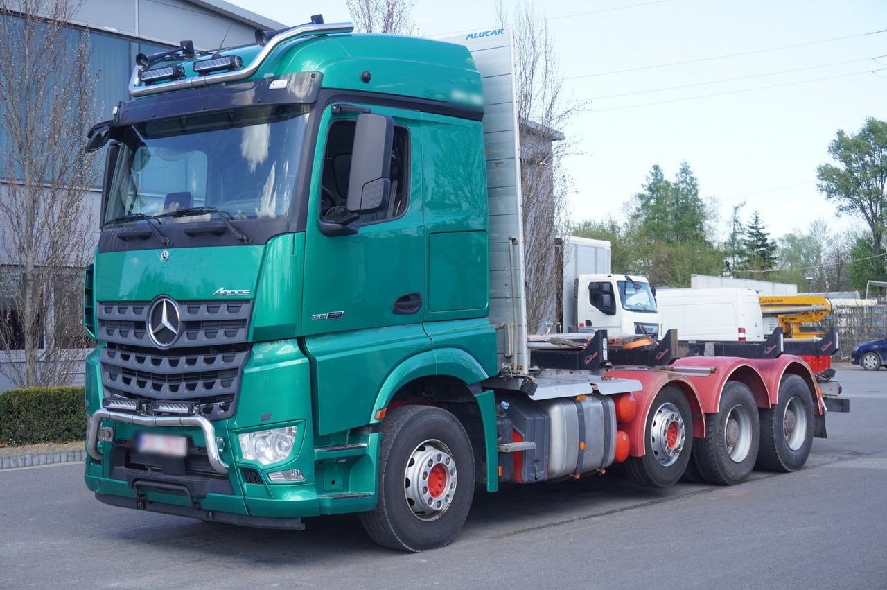 Mercedes-Benz Arocs 3563 8 × 4 / 630 HP / steered axle / Logging superstructure - Kranbil: bilde 3 Mercedes-Benz Arocs 3563 8 × 4 / 630 HP / steered axle / Logging superstructure - Kranbil: bilde 3