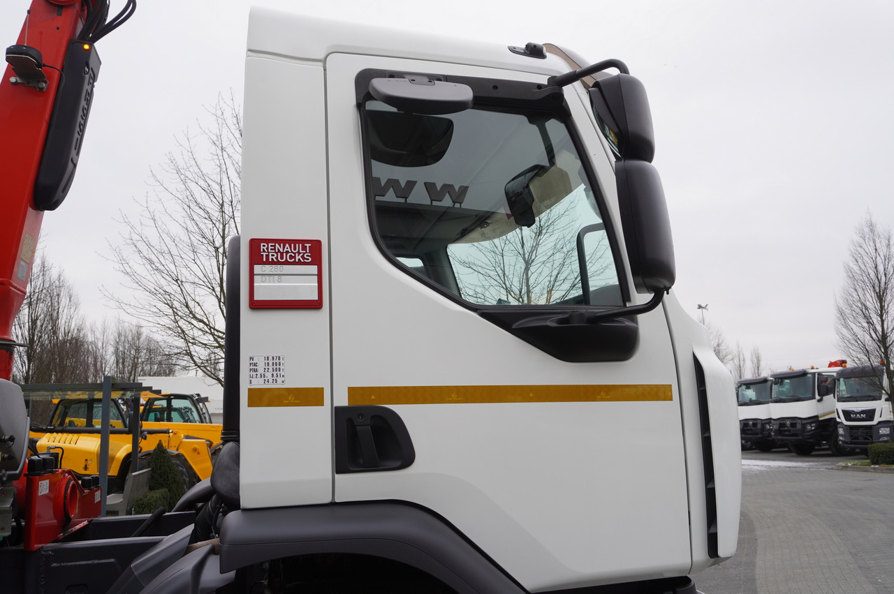 Planbil, Kranbil RENAULT C280 DTI 8 / FASSI crane 5.6 T / 560 MTH / Remote control / Rotator / Flatbed 15 EPAL: bilde 18 Planbil, Kranbil RENAULT C280 DTI 8 / FASSI crane 5.6 T / 560 MTH / Remote control / Rotator / Flatbed 15 EPAL: bilde 18