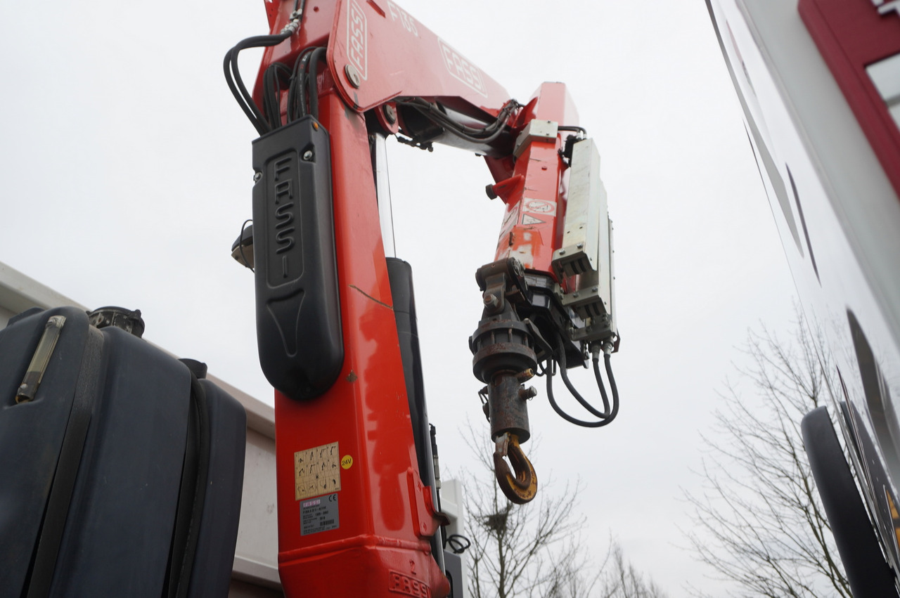 Planbil, Kranbil RENAULT C280 DTI 8 / FASSI crane 5.6 T / 560 MTH / Remote control / Rotator / Flatbed 15 EPAL: bilde 14 Planbil, Kranbil RENAULT C280 DTI 8 / FASSI crane 5.6 T / 560 MTH / Remote control / Rotator / Flatbed 15 EPAL: bilde 14