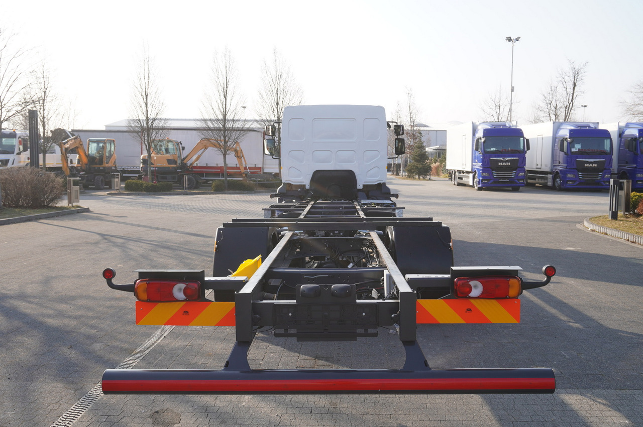 RENAULT D12 / 180,000 km / frame 9.15 m - Chassis lastebil: bilde 5 RENAULT D12 / 180,000 km / frame 9.15 m - Chassis lastebil: bilde 5