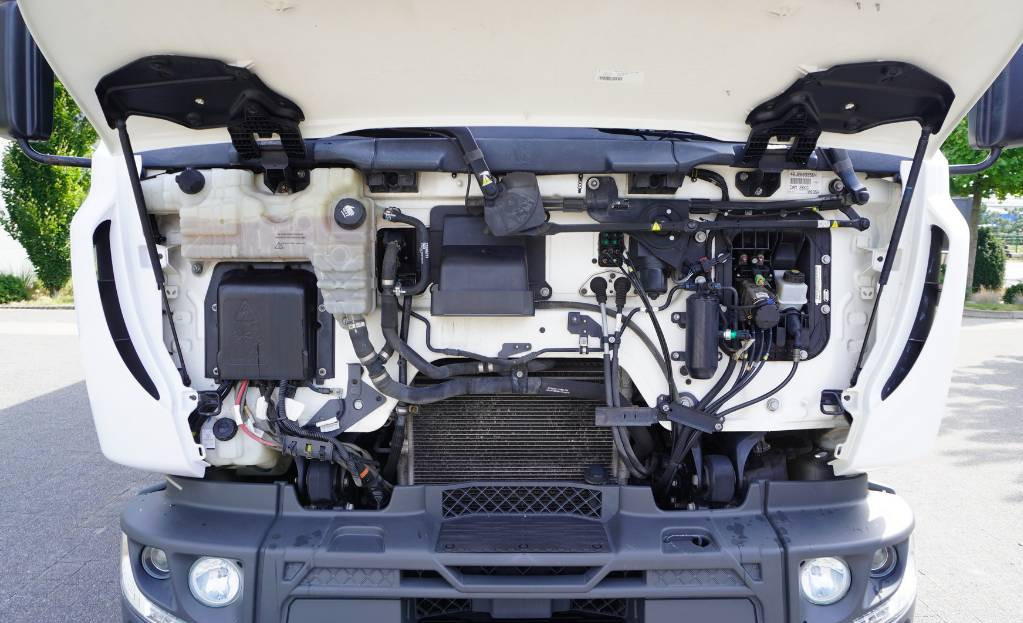 Leie RENAULT D12 E6 / Container 18 pallets / tail lift RENAULT D12 E6 / Container 18 pallets / tail lift: bilde 13