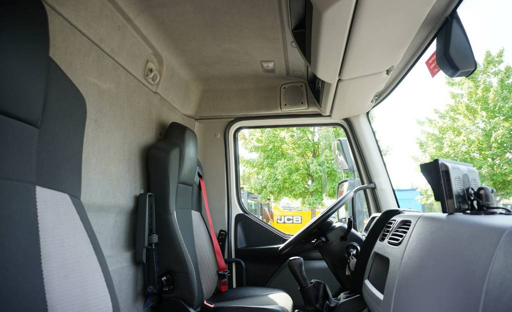 Leie RENAULT D12 E6 / Container 18 pallets / tail lift RENAULT D12 E6 / Container 18 pallets / tail lift: bilde 12