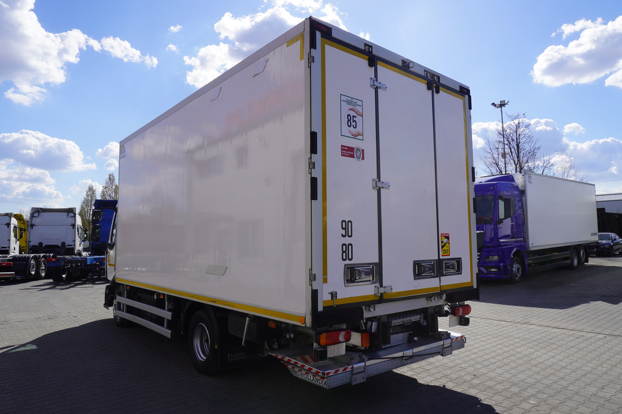 RENAULT D12 / Lamberet refrigerated truck / Dhollandia tail lift 1500 kg / 130 thousand km !! - Lastebil med kjøl: bilde 5 RENAULT D12 / Lamberet refrigerated truck / Dhollandia tail lift 1500 kg / 130 thousand km !! - Lastebil med kjøl: bilde 5