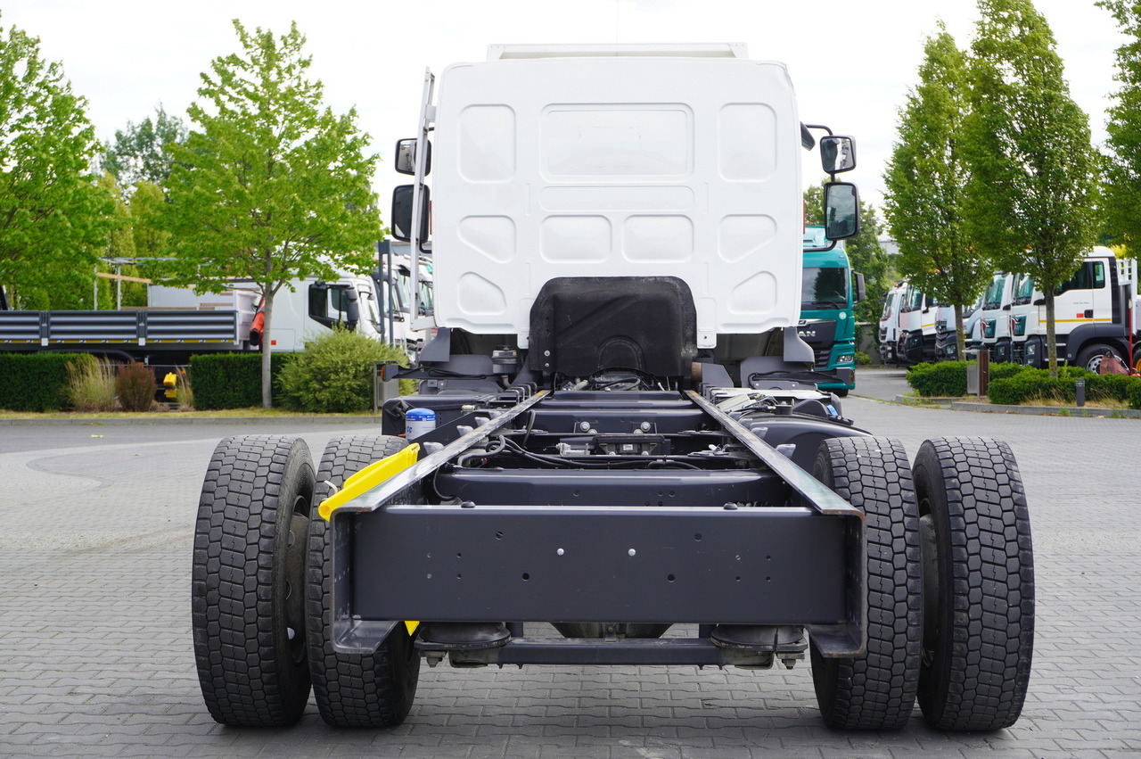 RENAULT D16 / Chassis 7.1 m / Differential lock - Chassis lastebil: bilde 4 RENAULT D16 / Chassis 7.1 m / Differential lock - Chassis lastebil: bilde 4