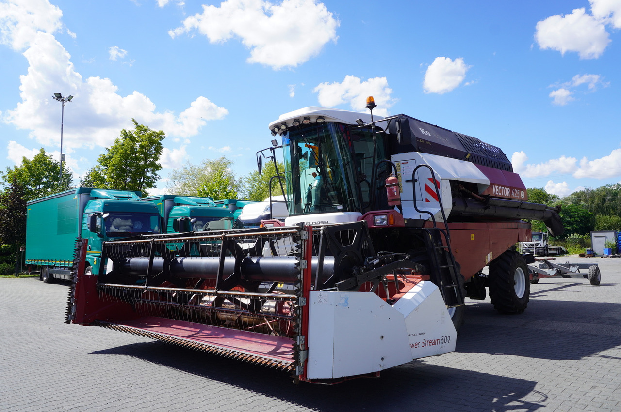 ROSTSELMASH VECTOR 425 RSM-101 grain harvester + Header 5 m + rapeseed harvesting extension / 2300 MTH - Skurtresker: bilde 5 ROSTSELMASH VECTOR 425 RSM-101 grain harvester + Header 5 m + rapeseed harvesting extension / 2300 MTH - Skurtresker: bilde 5