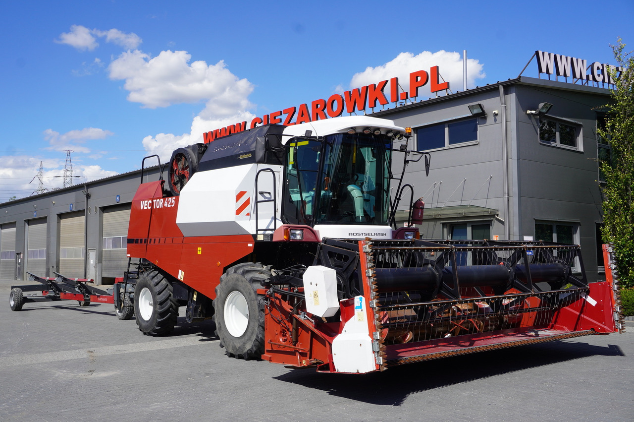 ROSTSELMASH VECTOR 425 RSM-101 grain harvester + Header 5 m + rapeseed harvesting extension / 2300 MTH - Skurtresker: bilde 3 ROSTSELMASH VECTOR 425 RSM-101 grain harvester + Header 5 m + rapeseed harvesting extension / 2300 MTH - Skurtresker: bilde 3