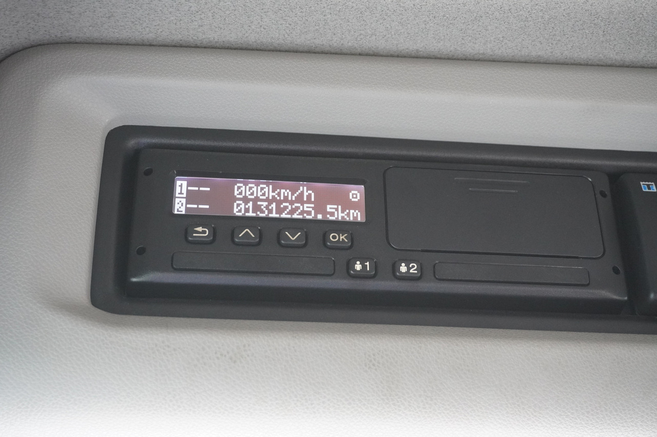 SCANIA P280 4x2 E6 / Lamberet 16 EPAL refrigerator / Multitemperature / Thermoking T-800R / 130 tho. km! / 3 units - Lastebil med kjøl: bilde 2 SCANIA P280 4x2 E6 / Lamberet 16 EPAL refrigerator / Multitemperature / Thermoking T-800R / 130 tho. km! / 3 units - Lastebil med kjøl: bilde 2