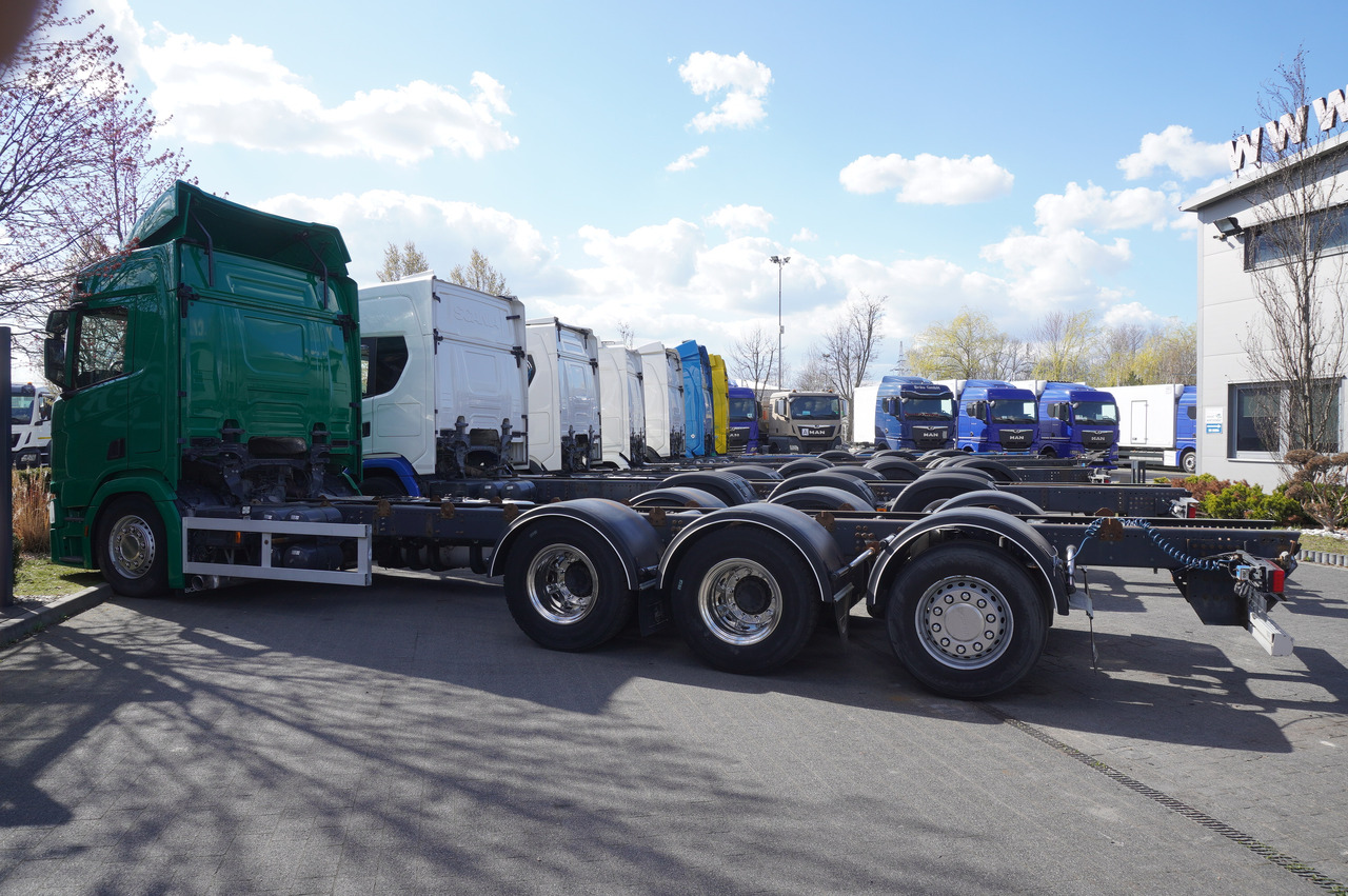 SCANIA R650 V8 / 650 HP/ frame 8.8 m / steered 4th axis / 20 units - Kranbil: bilde 3 SCANIA R650 V8 / 650 HP/ frame 8.8 m / steered 4th axis / 20 units - Kranbil: bilde 3