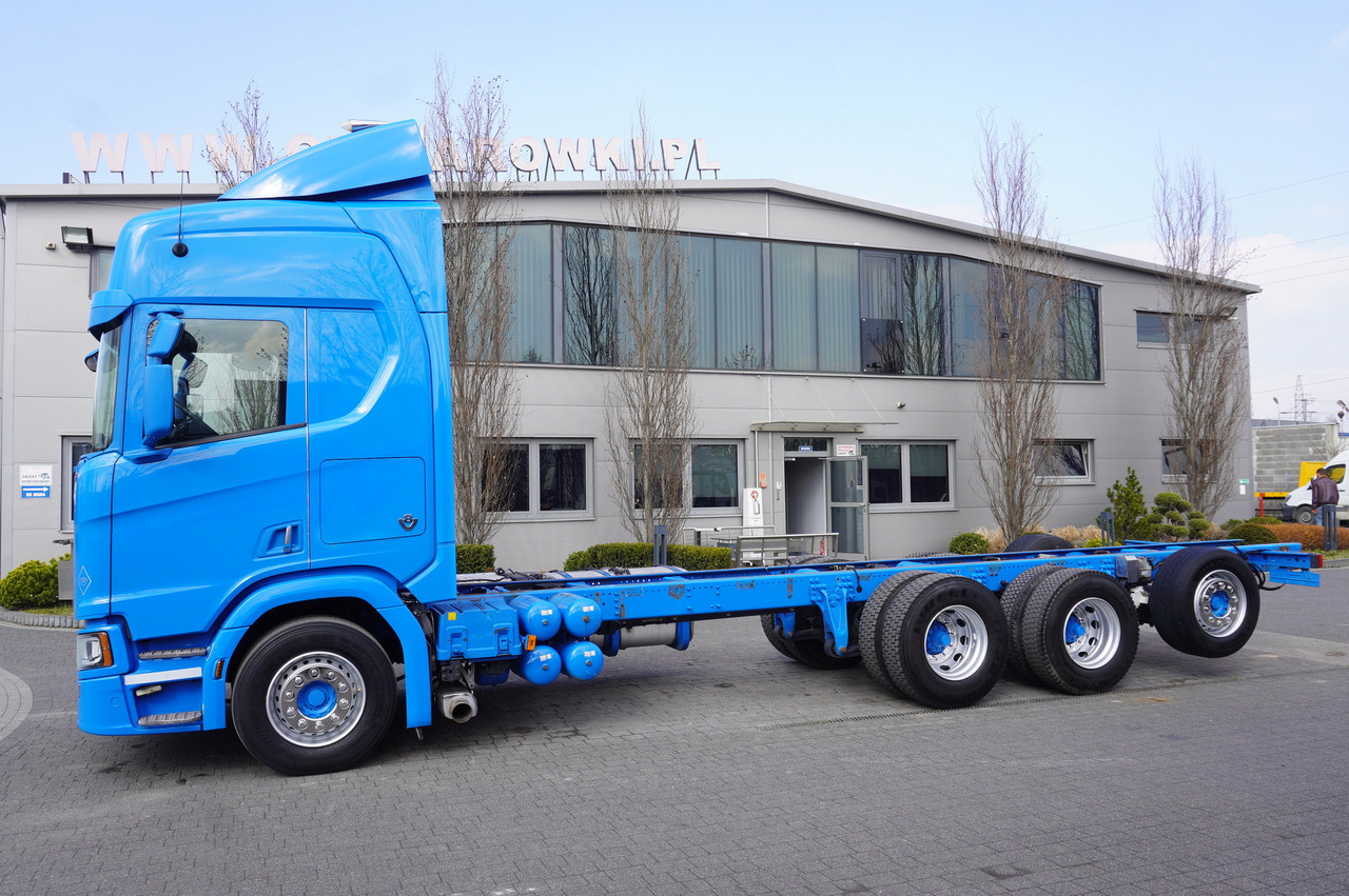 SCANIA R650 V8 / 650 HP/ frame 8.8 m / steered 4th axis - Chassis lastebil: bilde 2 SCANIA R650 V8 / 650 HP/ frame 8.8 m / steered 4th axis - Chassis lastebil: bilde 2