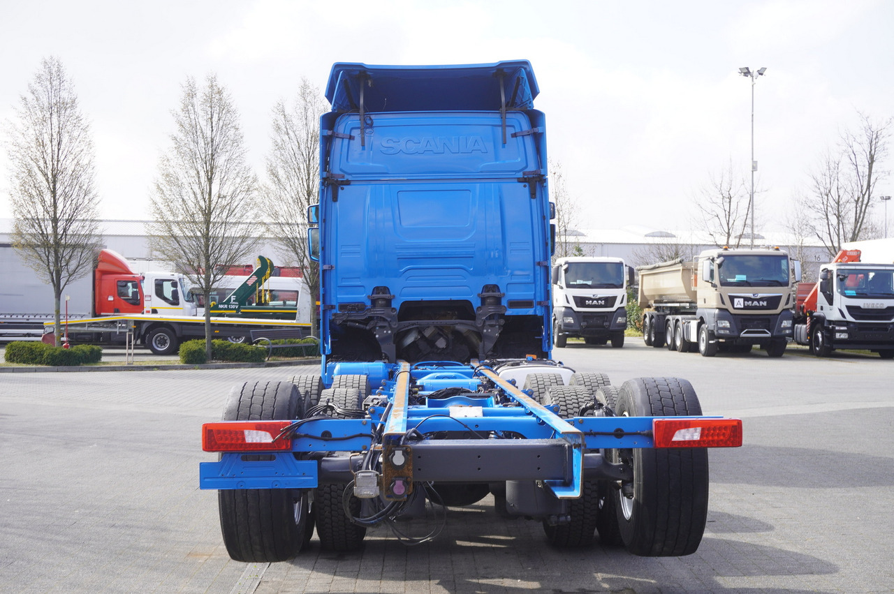 SCANIA R650 V8 / 650 HP/ frame 8.8 m / steered 4th axle - Chassis lastebil: bilde 3 SCANIA R650 V8 / 650 HP/ frame 8.8 m / steered 4th axle - Chassis lastebil: bilde 3