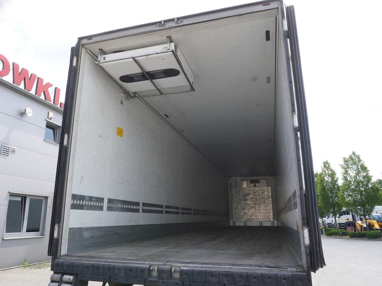 SCHMITZ refrigerator semi-trailer/ Thermoking SLX I Spectrum 250 / Multitemperature / 5 units - Kjølesemi: bilde 4 SCHMITZ refrigerator semi-trailer/ Thermoking SLX I Spectrum 250 / Multitemperature / 5 units - Kjølesemi: bilde 4