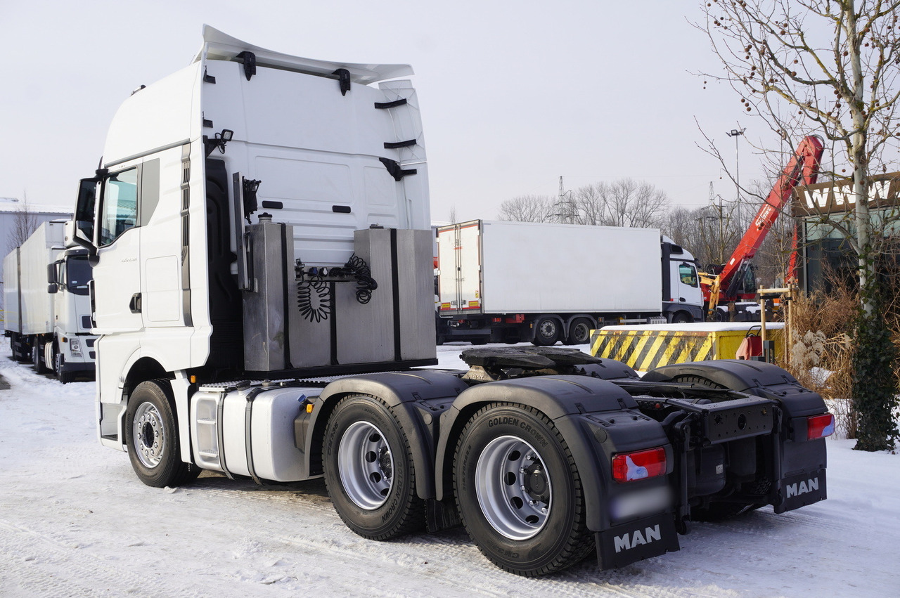 MAN TGX 28.510 6x2 / Sleeper cab / NEW tires / GVW 65 t - Trekkvogn: bilde 4 MAN TGX 28.510 6x2 / Sleeper cab / NEW tires / GVW 65 t - Trekkvogn: bilde 4