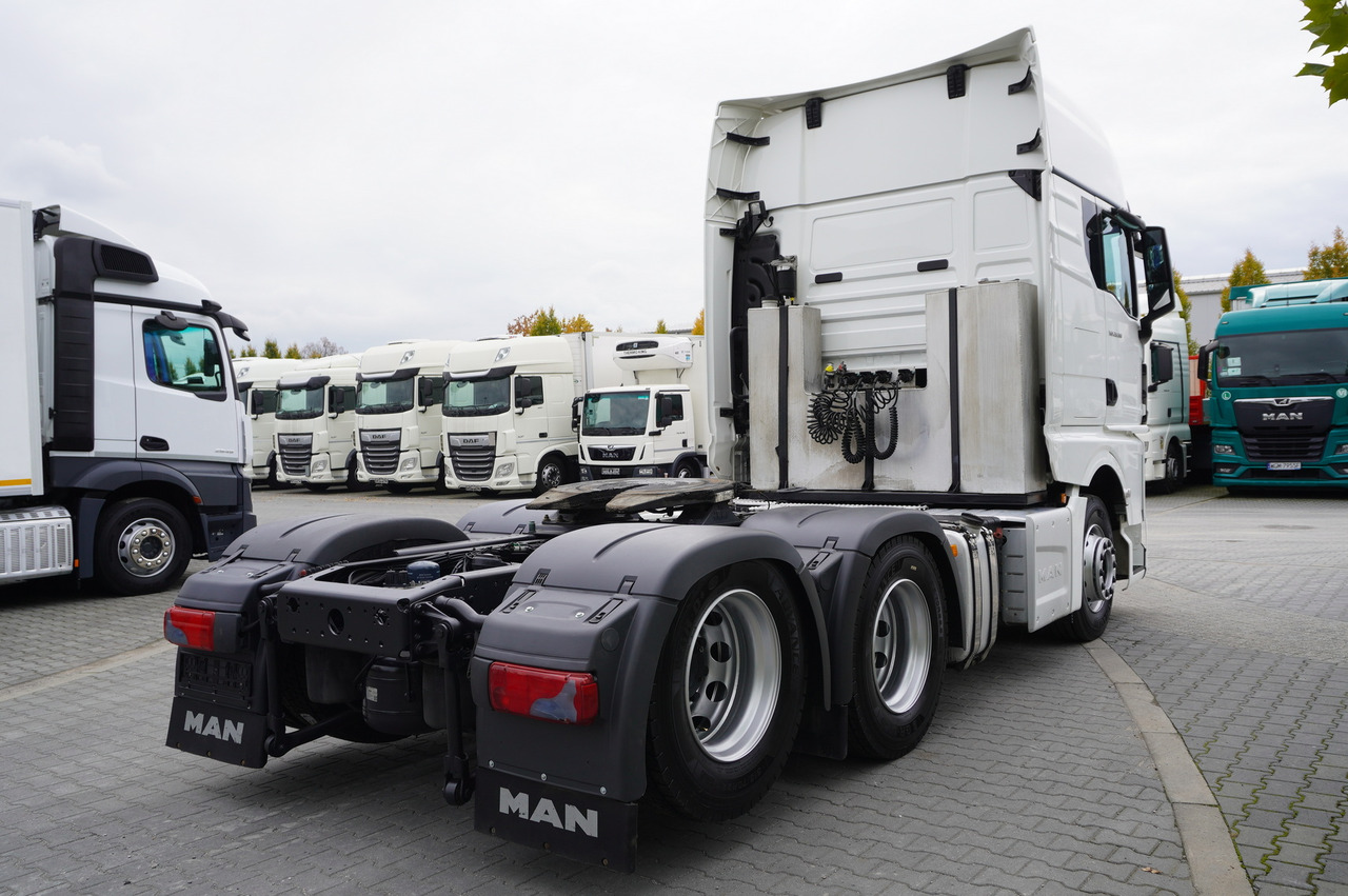 MAN TGX 28.510 6x2 / Sleeper cab / NEW tires / GVW 65 t - Trekkvogn: bilde 4 MAN TGX 28.510 6x2 / Sleeper cab / NEW tires / GVW 65 t - Trekkvogn: bilde 4