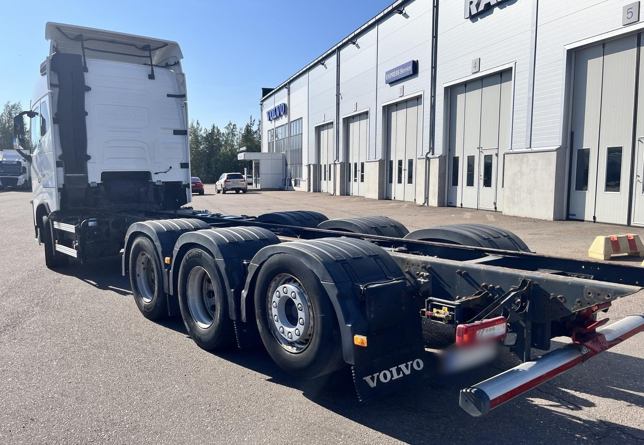 VOLVO FH 650 8x4 / Truck chassis / Sleeper cab - Chassis lastebil: bilde 4 VOLVO FH 650 8x4 / Truck chassis / Sleeper cab - Chassis lastebil: bilde 4