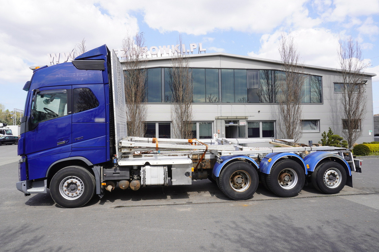 VOLVO FH16 750 8x4 / 750 HP! / 20 t load capacity / stanchion superstructure - Chassis lastebil: bilde 5 VOLVO FH16 750 8x4 / 750 HP! / 20 t load capacity / stanchion superstructure - Chassis lastebil: bilde 5