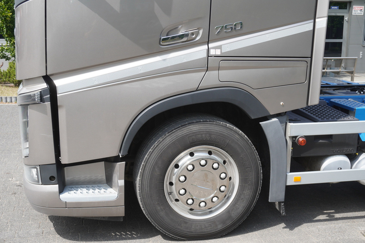 Kranbil VOLVO FH16 750 8x4x4 / 750 HP! / Frame 685 cm / Steered 4th axle: bilde 14