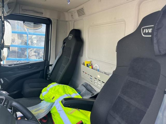 Iveco SWay 400 Lamberet Tiefkühlkoffer Thermo King LBW - Lastebil med kjøl: bilde 2 Iveco SWay 400 Lamberet Tiefkühlkoffer Thermo King LBW - Lastebil med kjøl: bilde 2