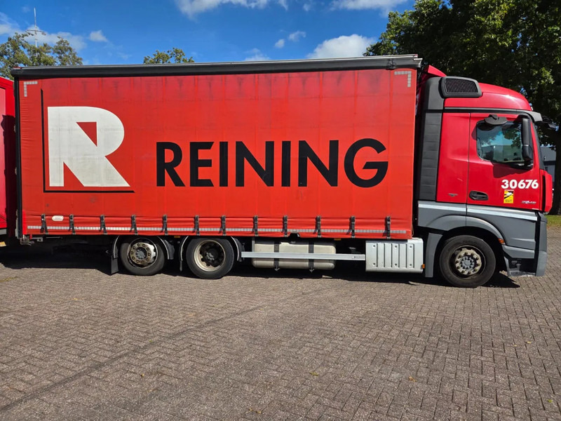 Mercedes-Benz Actros 2545 6X2 Retarder Volumecombi - Kapellbil: bilde 3 Mercedes-Benz Actros 2545 6X2 Retarder Volumecombi - Kapellbil: bilde 3