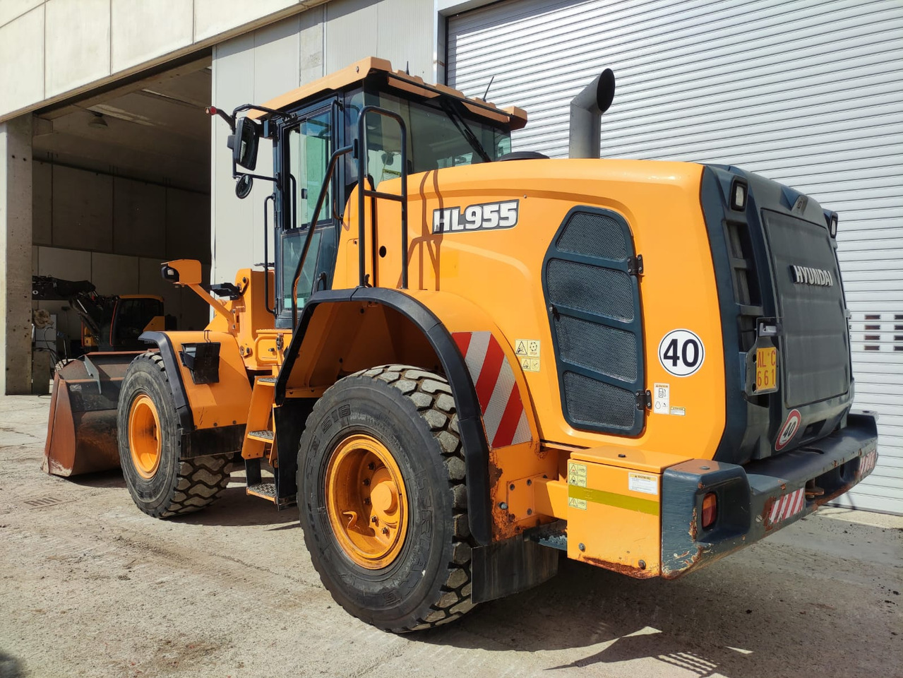 HYUNDAI HL955 - Laster: bilde 2 HYUNDAI HL955 - Laster: bilde 2