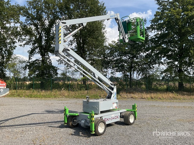 2000 Skyjack SJ12 2WD Electric Articulating Boom Lift - Bomlift: bilde 2 2000 Skyjack SJ12 2WD Electric Articulating Boom Lift - Bomlift: bilde 2